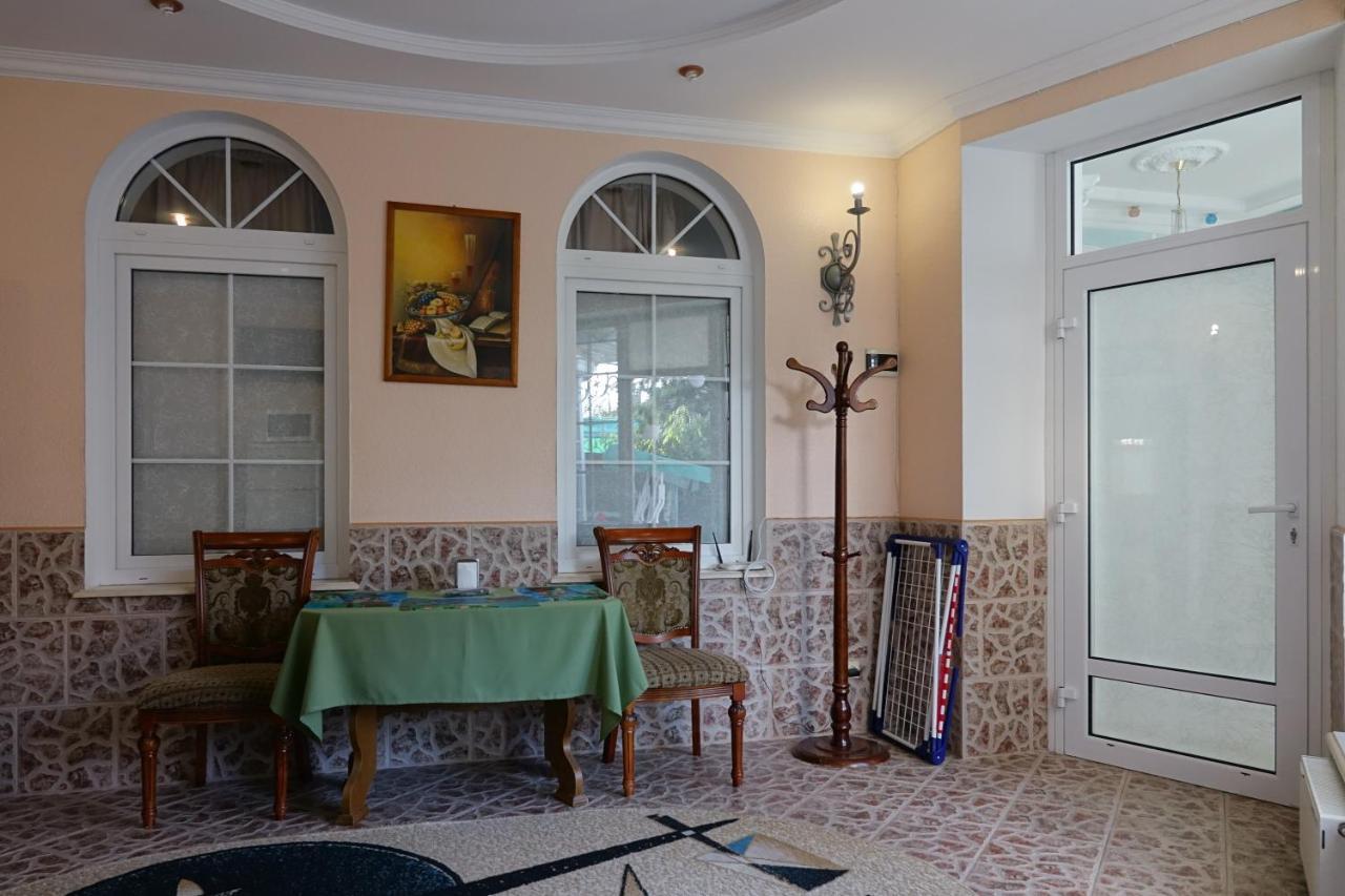 White House Apartments Odessa Exterior foto