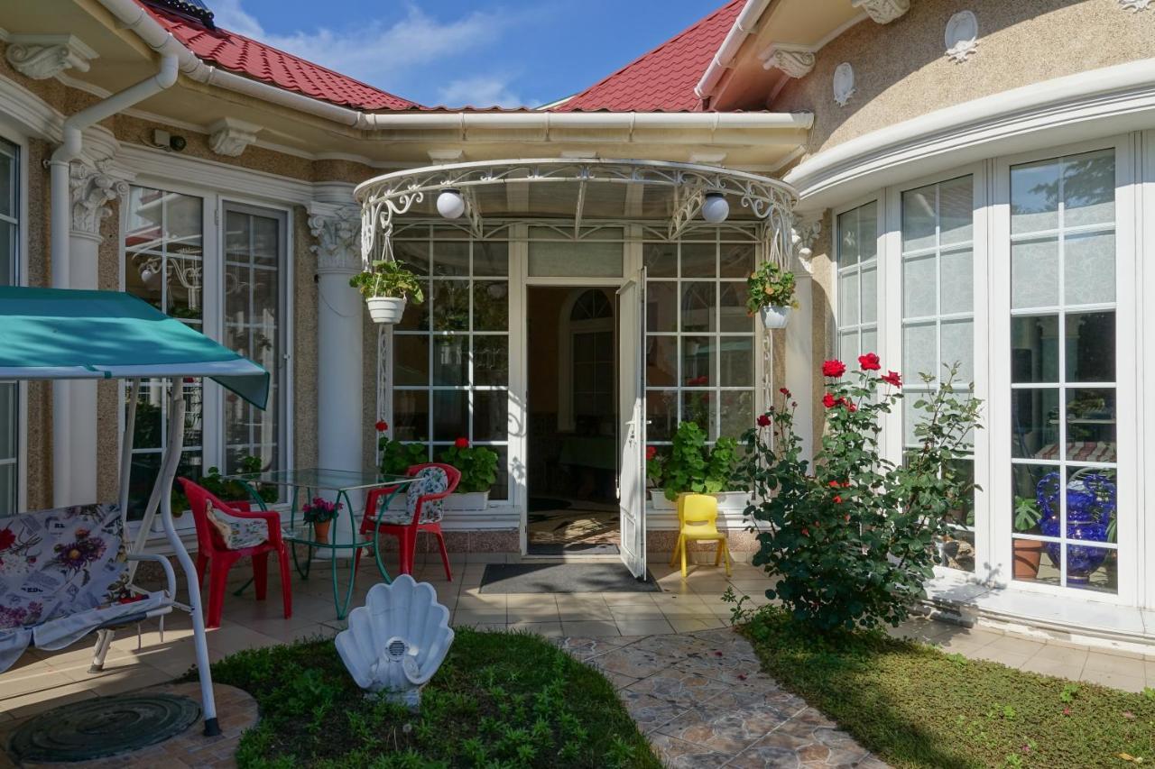 White House Apartments Odessa Exterior foto