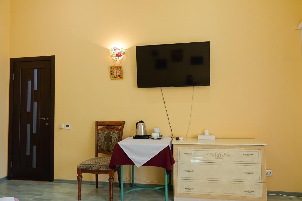 White House Apartments Odessa Exterior foto