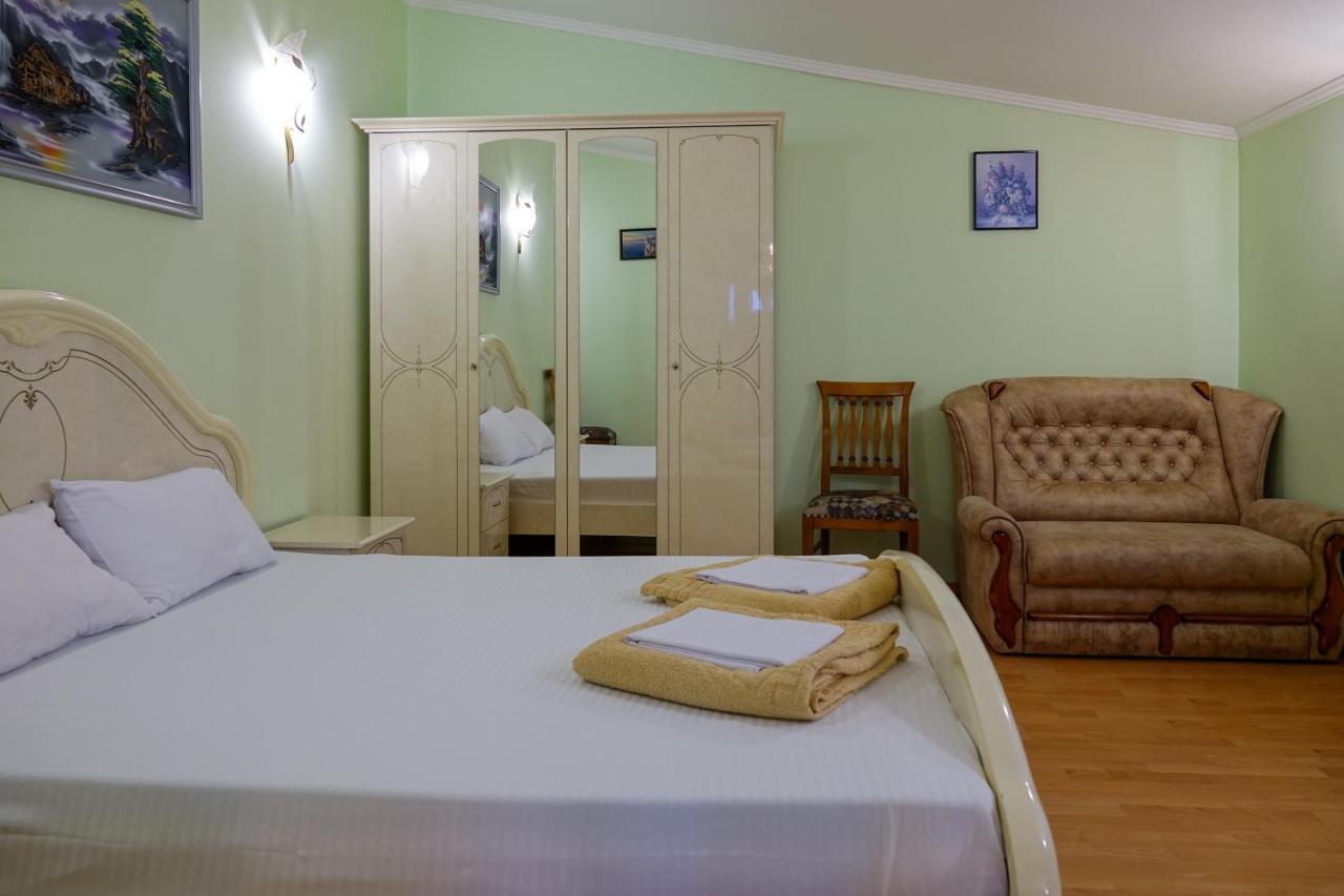 White House Apartments Odessa Exterior foto